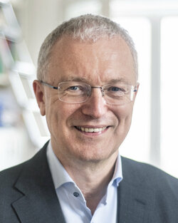 Prof. Dr. Johannes Kruse Prof. Dr. Johannes Kruse